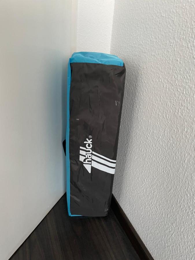 Airport Apartment Fuer 4 - Smart Tv - Kueche - Echarger Amburgo Esterno foto