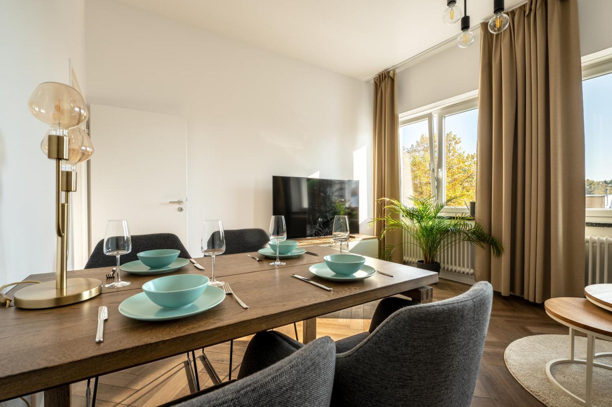 Airport Apartment Fuer 4 - Smart Tv - Kueche - Echarger Amburgo Esterno foto